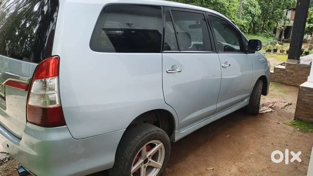 Toyota Innova 2009 Diesel 385 Km Driven