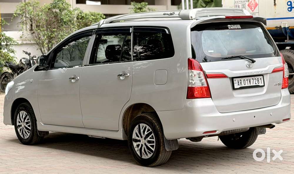 Toyota Innova 2.5 G (diesel) 8 Seater, 2014, Diesel