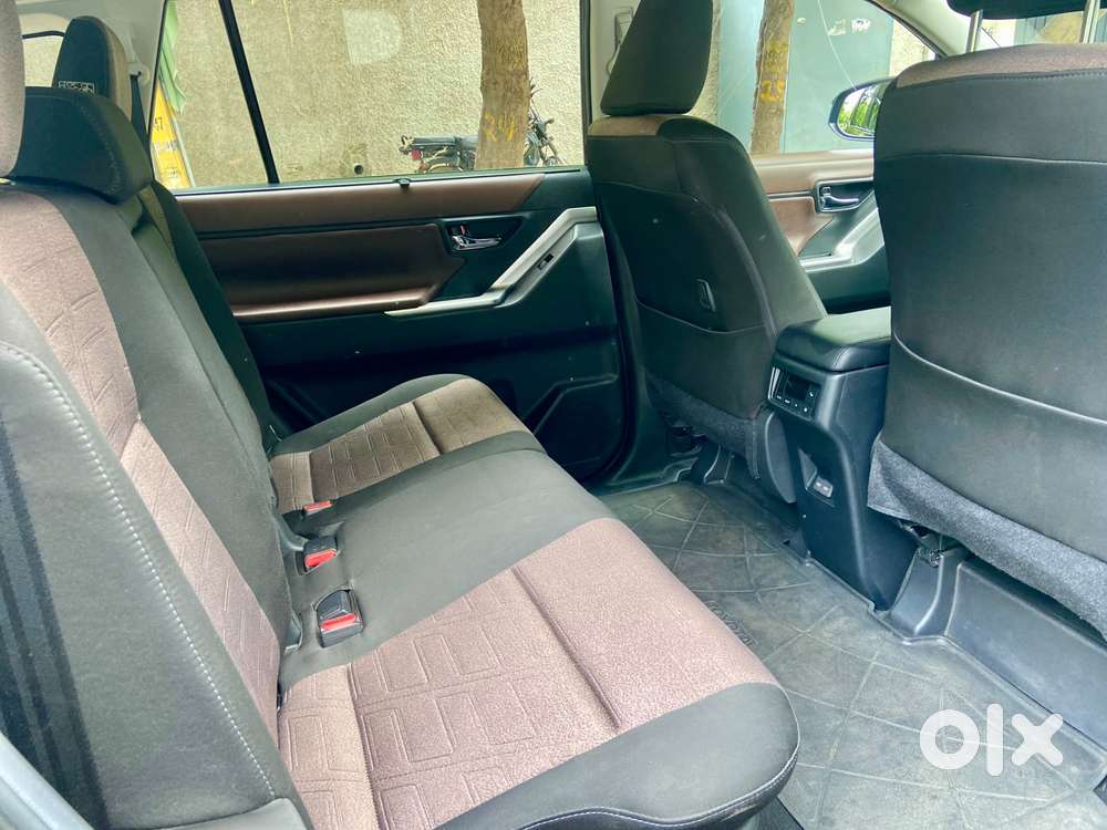 Toyota Innova Hycross 2.0 Vx Hybrid 8 Str, 2025, Cng & Hybrids