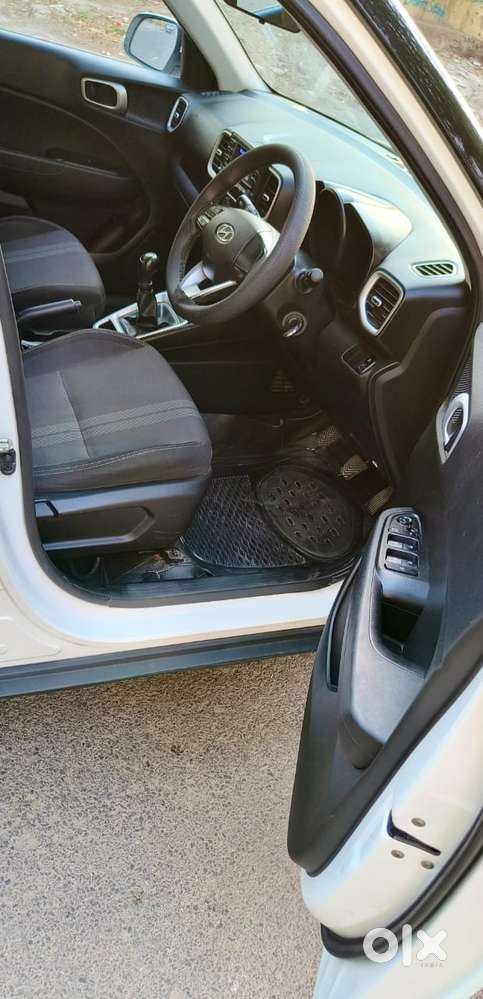 Hyundai Venue S, 2020, Petrol