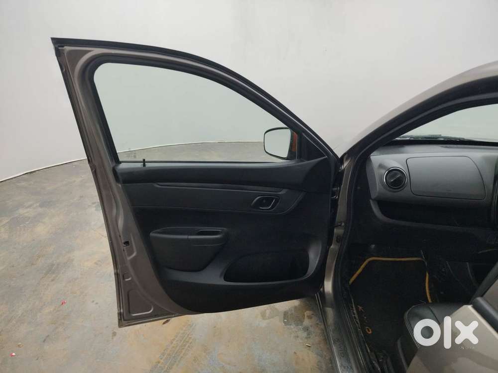 Renault Kwid 2019-ongoing 1.0 Rxt (o), 2018, Petrol