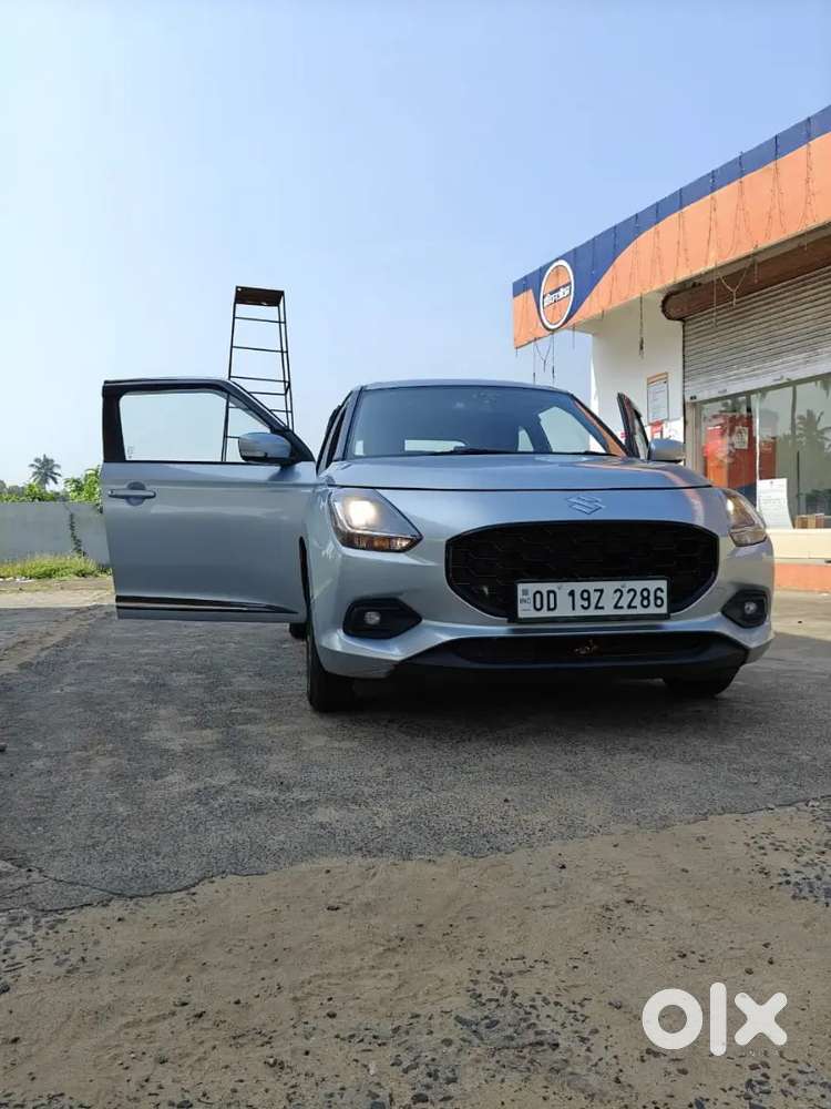 Maruti Suzuki Swift 2024 Petrol 33000 Km Driven
