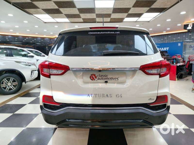 Mahindra Alturas G4 4wd At, 2021, Diesel