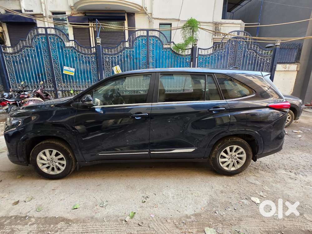 Toyota Innova Hycross Gx (o), 2025, Petrol