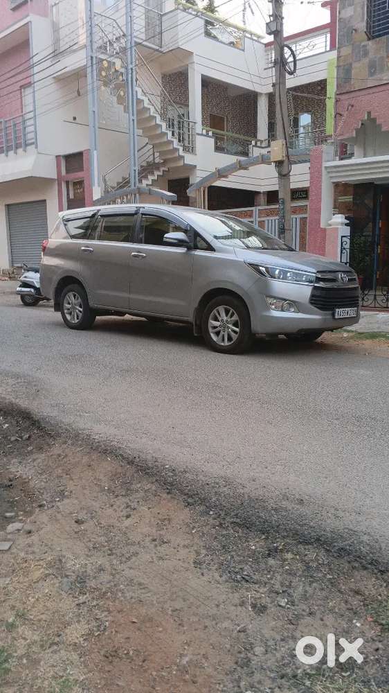 Toyota Innova Crysta 2016
