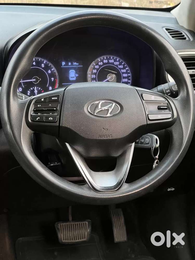 Hyundai Venue 1.0 S (o) Turbo Dct, 2019, Petrol