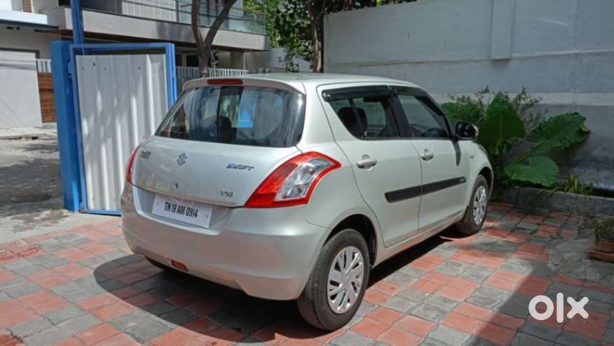 Maruti Suzuki Swift Vxi 1.2 Abs Bs-iv, 2017, Petrol