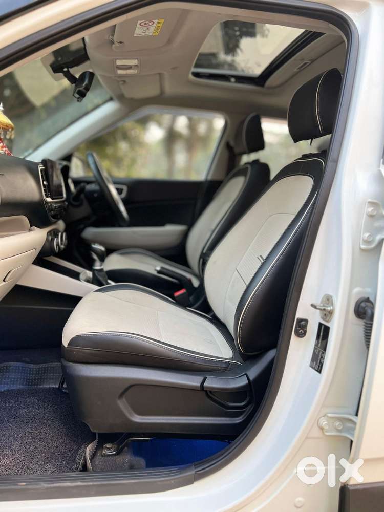 Hyundai Venue Sx (o) Mt 1.5 Diesel, 2022, Diesel