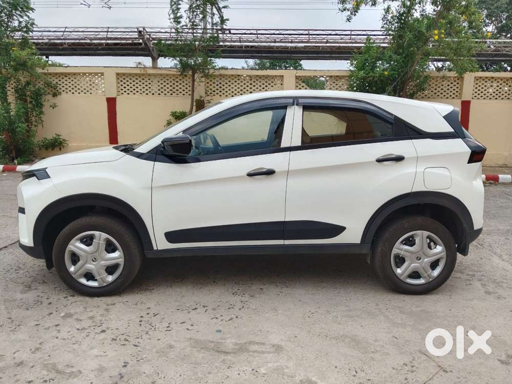Tata Nexon 1.5 Revotorq Xz Plus Dual Tone, 2025, Diesel
