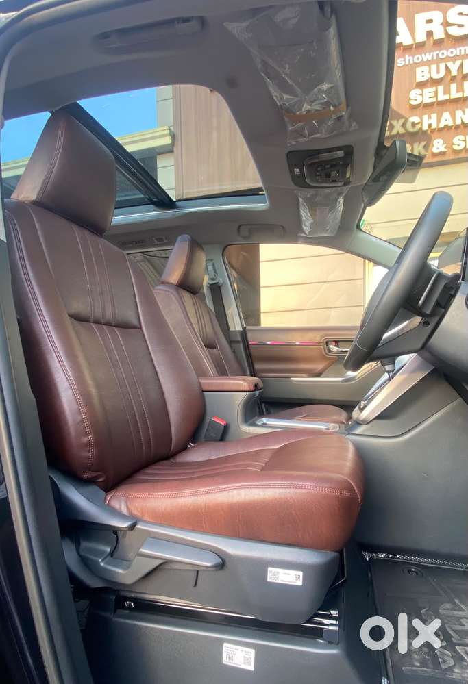 Toyota Innova Hycross 2.0 Vx Hybrid 8 Str, 2025, Petrol