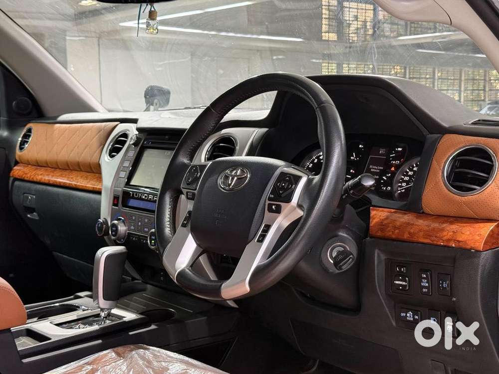 Toyota Tundra Twin Cabin, 2024, Petrol