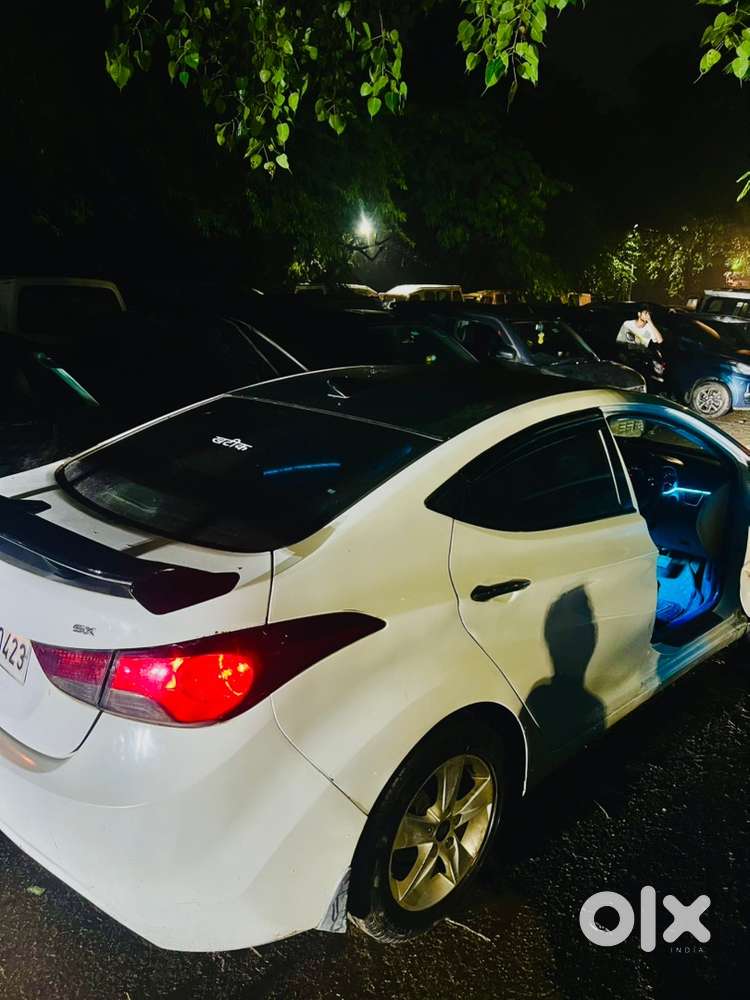 Hyundai Elantra Petrol 2014