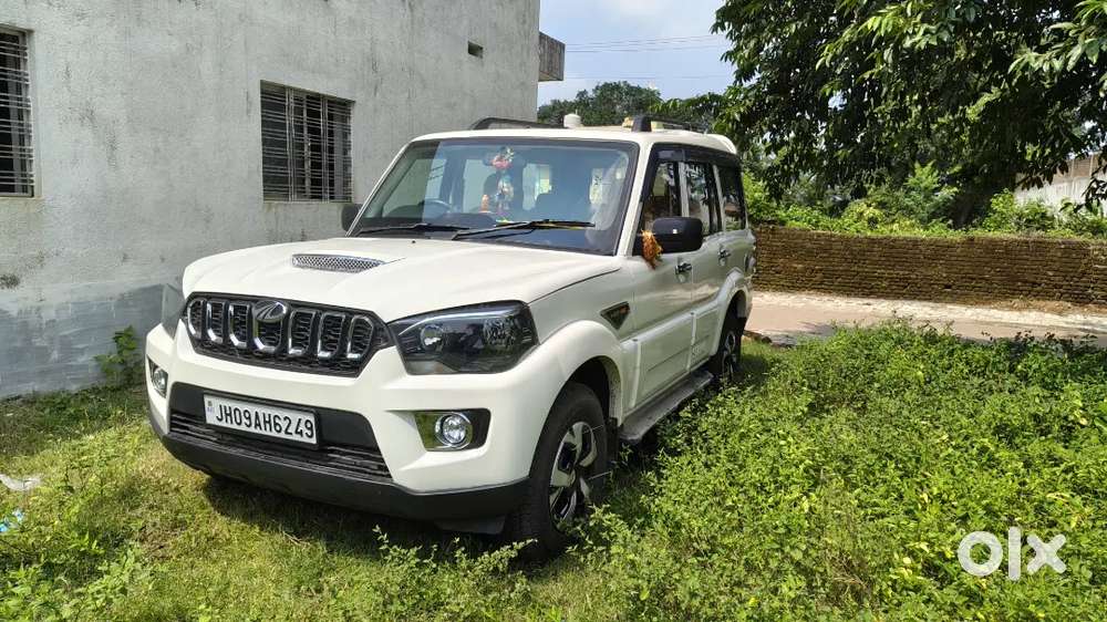 Mahindra Scorpio 2017 Diesel Manual