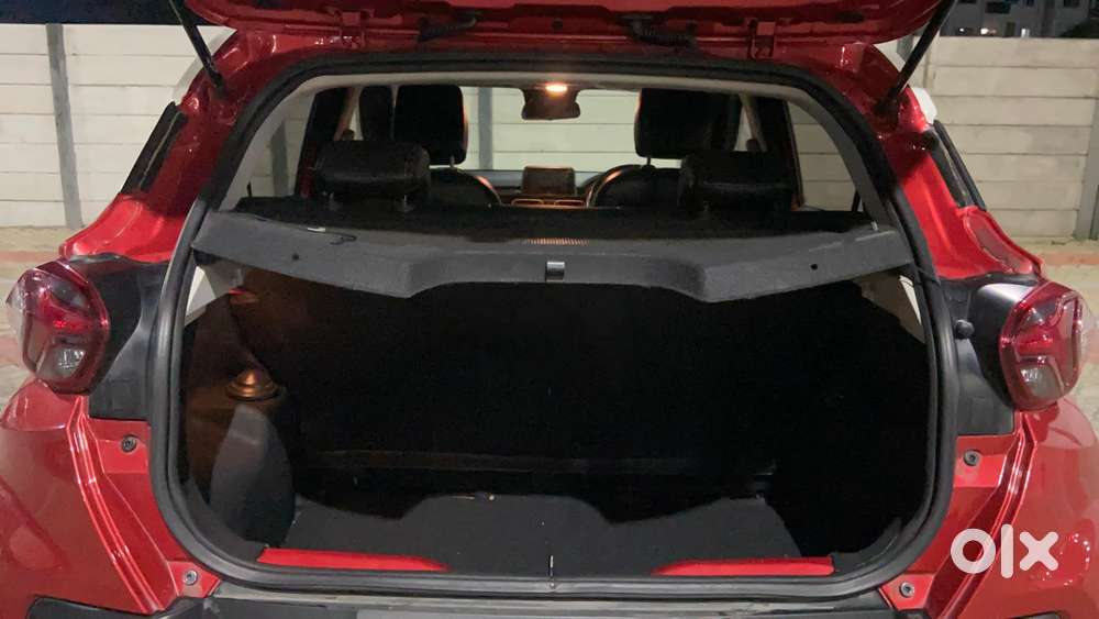 Tata Punch 1.2 Revotron Creative Amt Dual Tone, 2022, Petrol