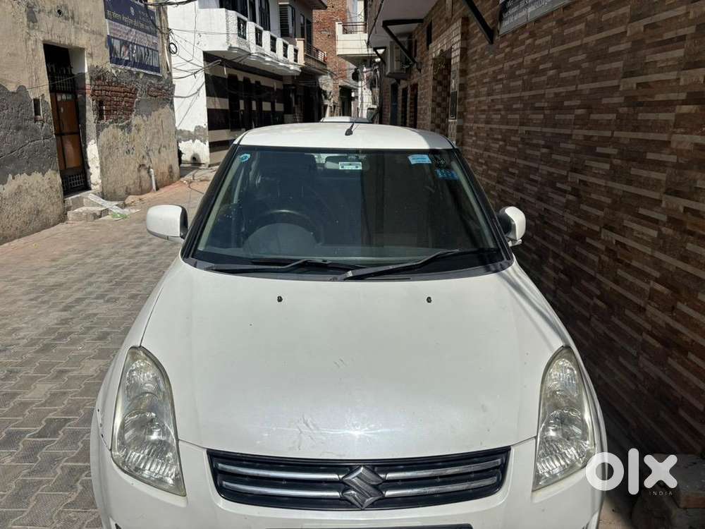 Maruti Suzuki Swift Dzire 2010 Petrol Well Maintained