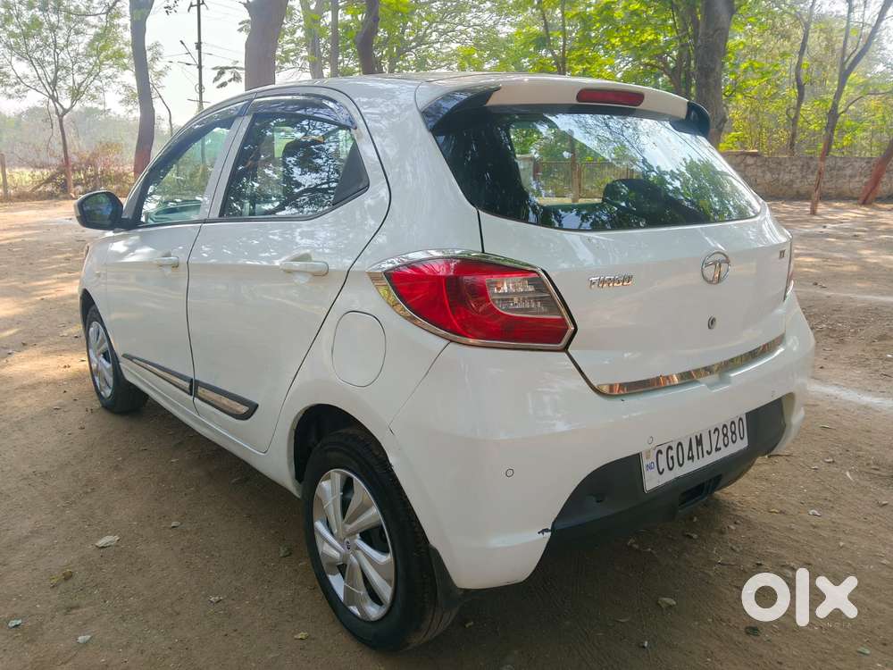 Tata Tiago 1.2 Revotron Xt (o), 2018, Petrol