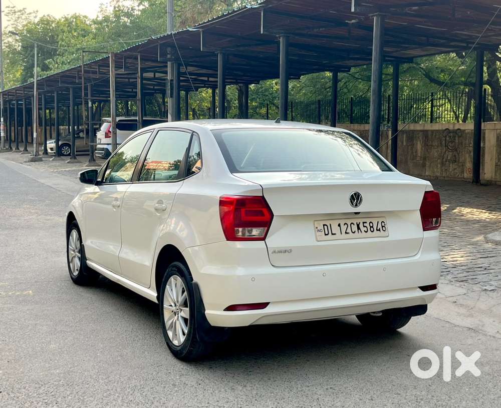 Volkswagen Ameo Highline Plus Petrol (2016)