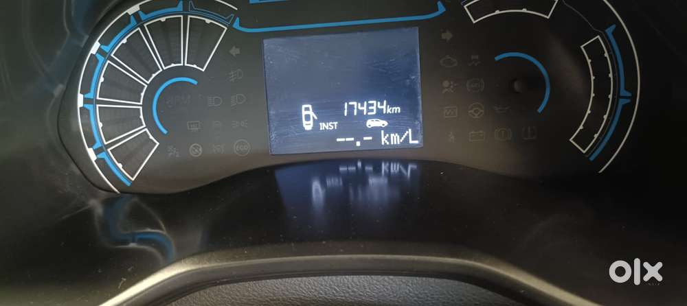 Renault Triber Rxt Easy-r Amt, 2022, Petrol