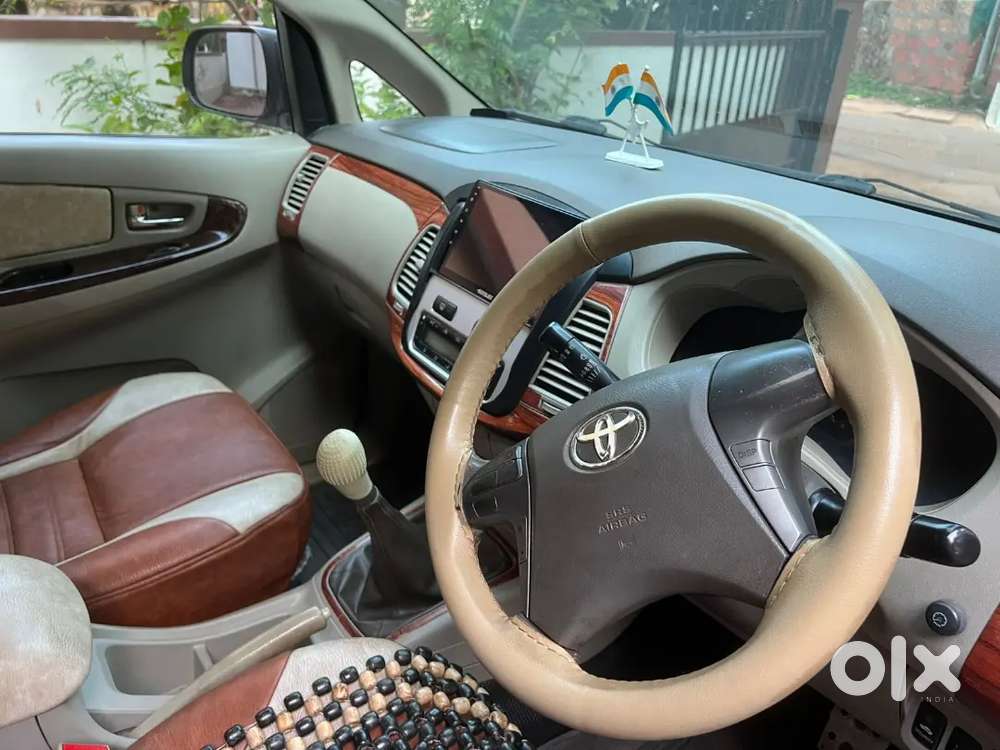 Toyota Innova 2013 Diesel 200000 Km Driven