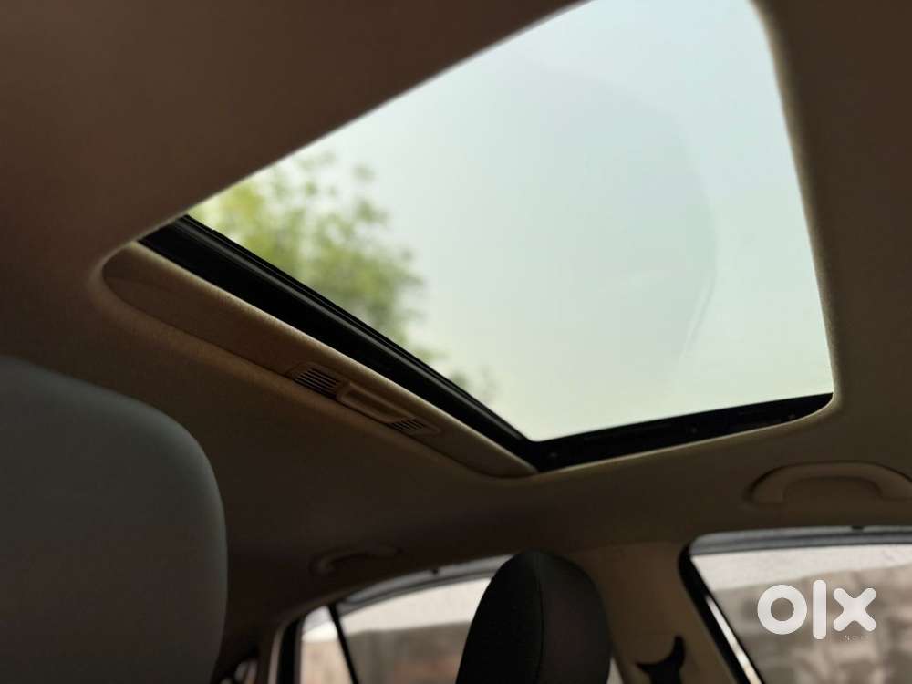 Skoda Slavia 1.0 Tsi Style, 2023, Petrol