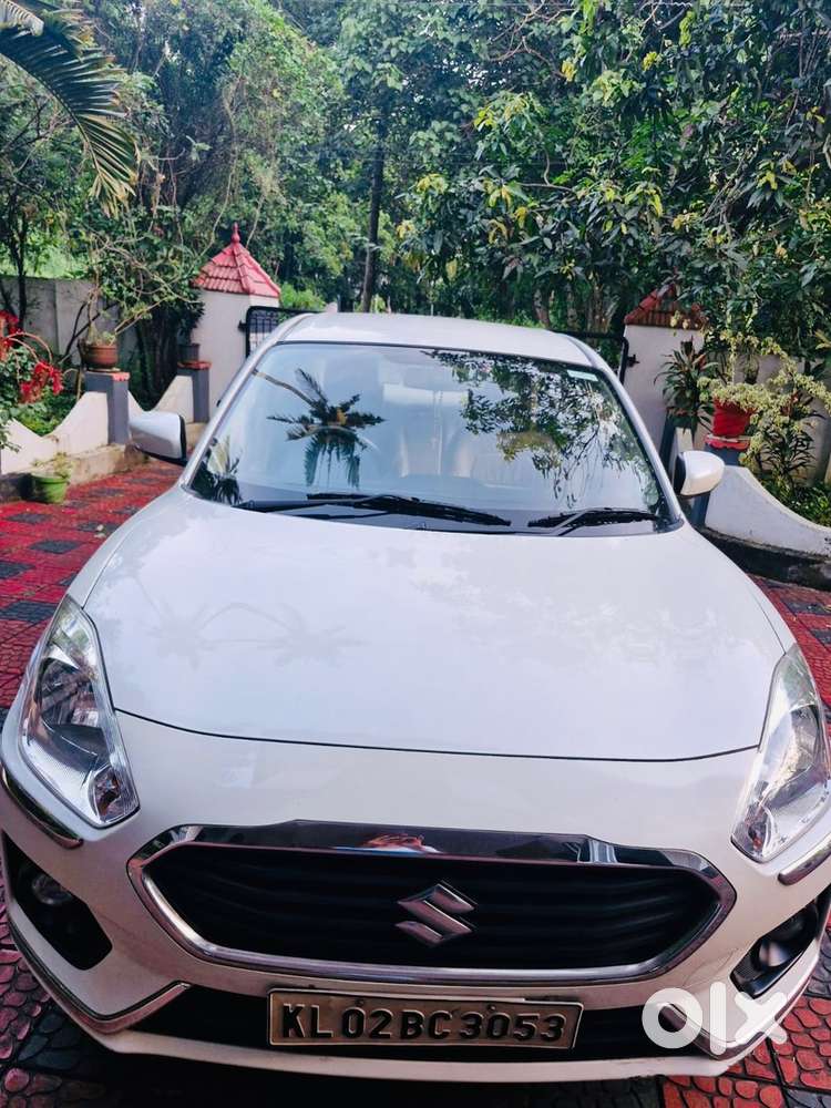 Maruti Dzire Petrol 2017 - Urgent Sale