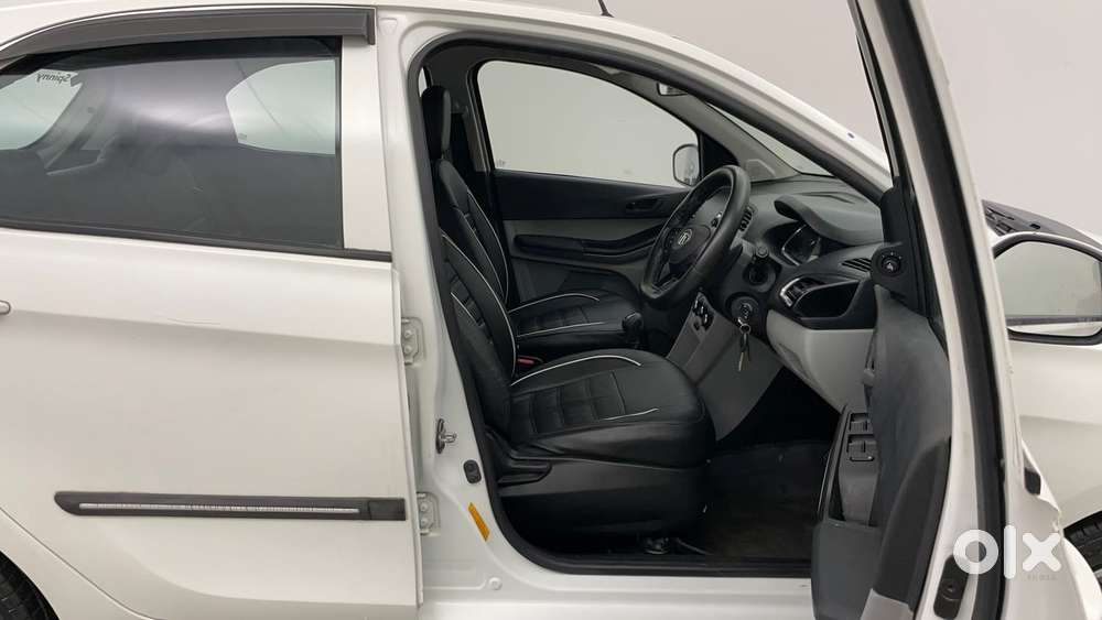 Tata Tiago 1.2 Revotron Xt Option, 2022, Petrol