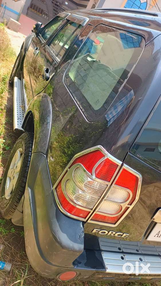 Force One Suv