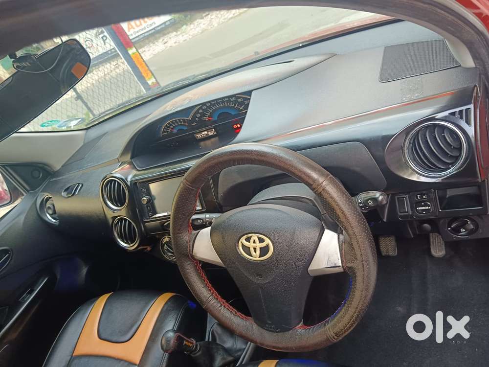 Toyota Etios Cross 1.2l G, 2016, Petrol
