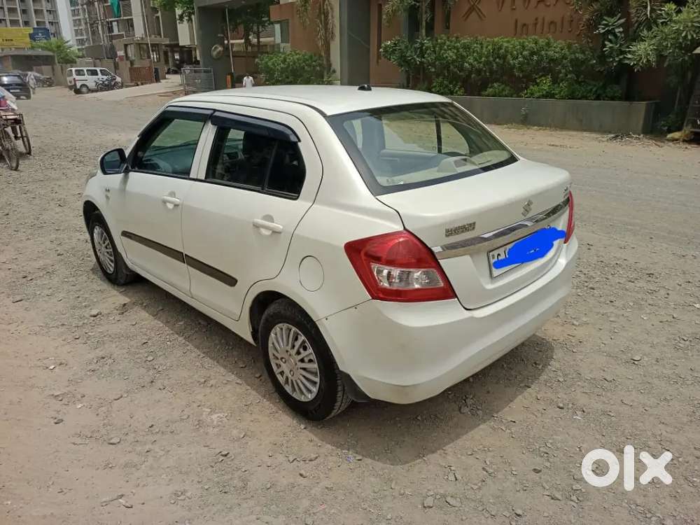 Maruti Suzuki Dzire 2017 Cng & Hybrids 117000 Km Driven