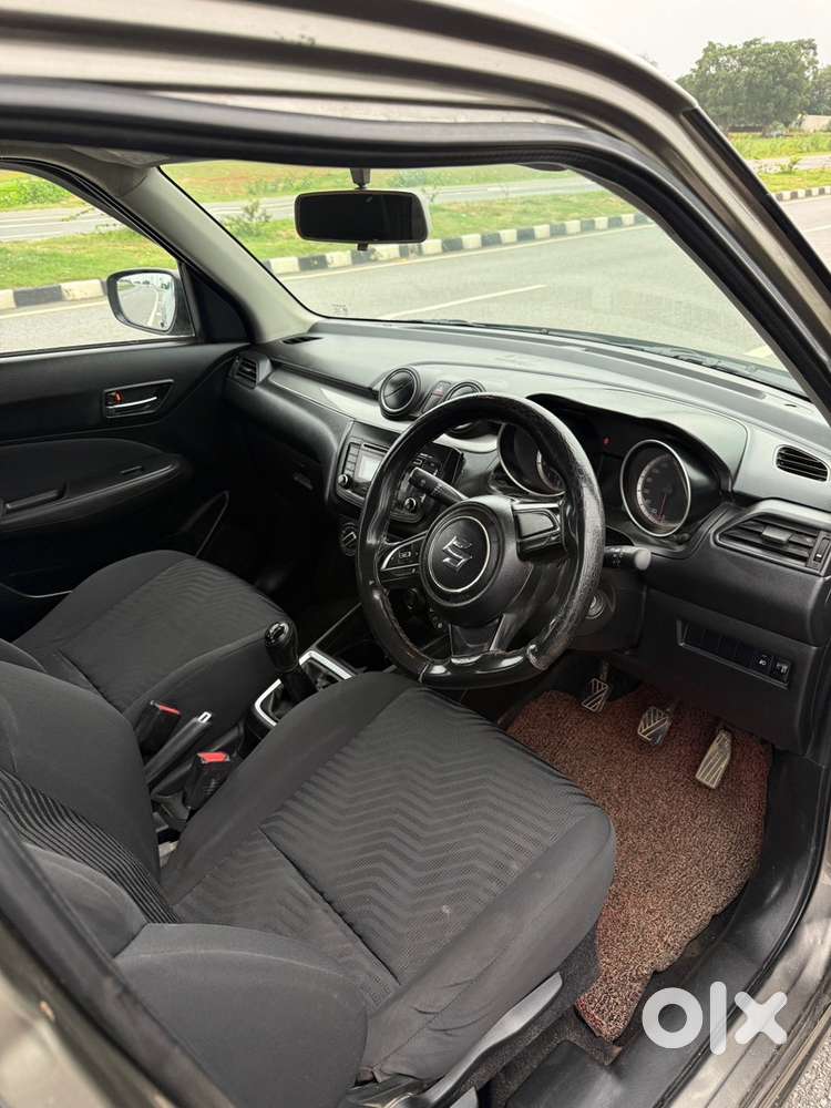 Maruti Swift Vxi 2020