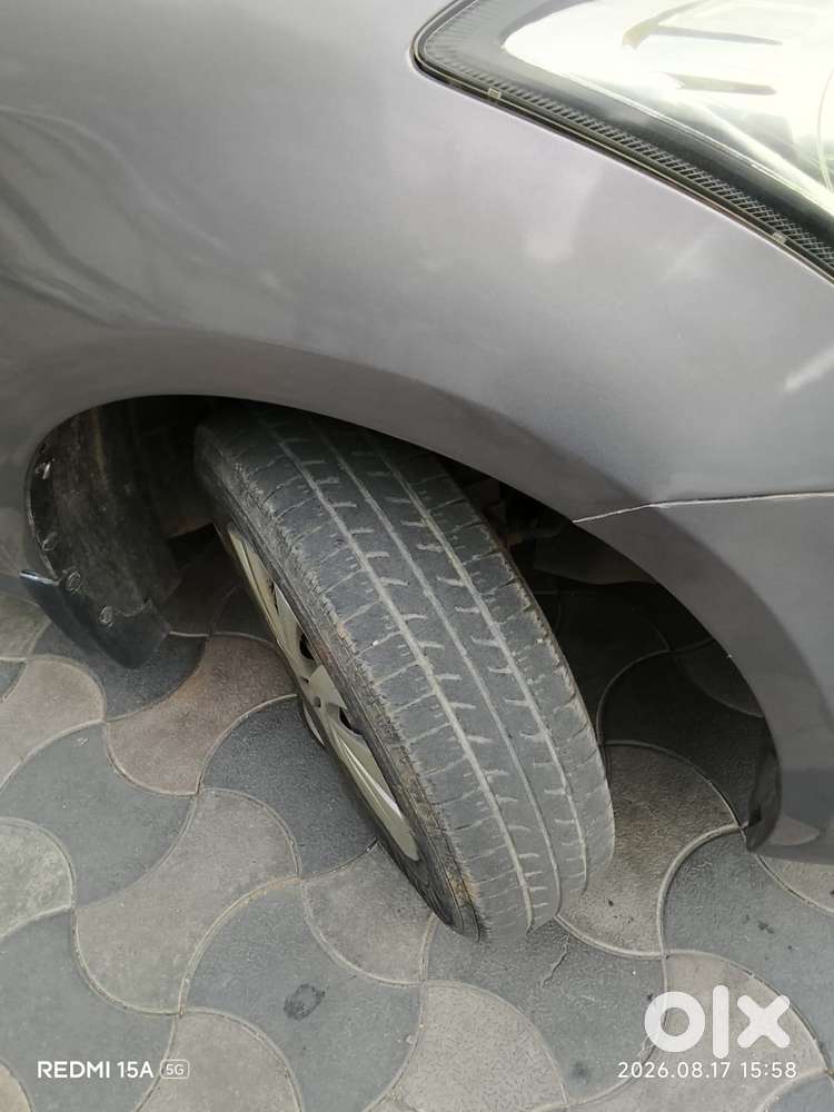 Maruti Suzuki Swift Dzire Vxi, 2012, Petrol