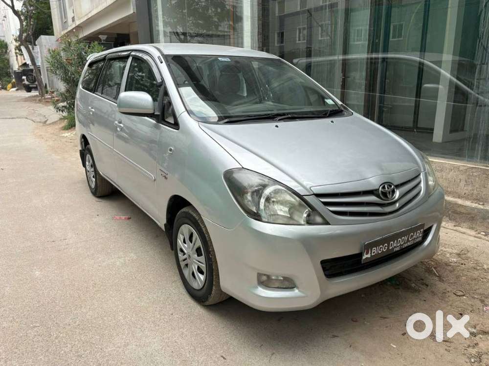 Toyota Innova 2.5 G (diesel) 7 Seater, 2011, Diesel