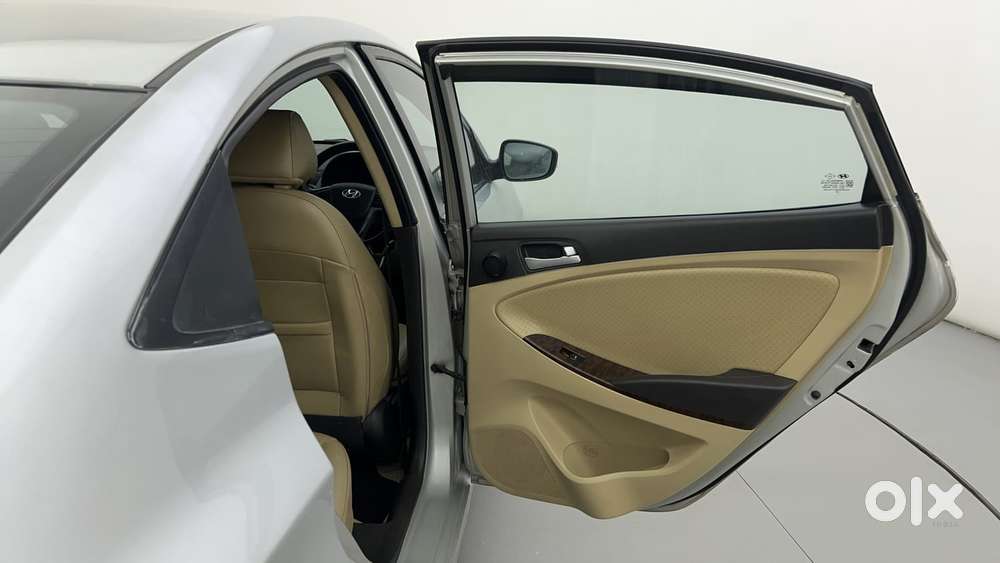 Hyundai Verna [2015-2017] Fluidic 4s 1.6 Crdi Sx At, 2015, Diesel