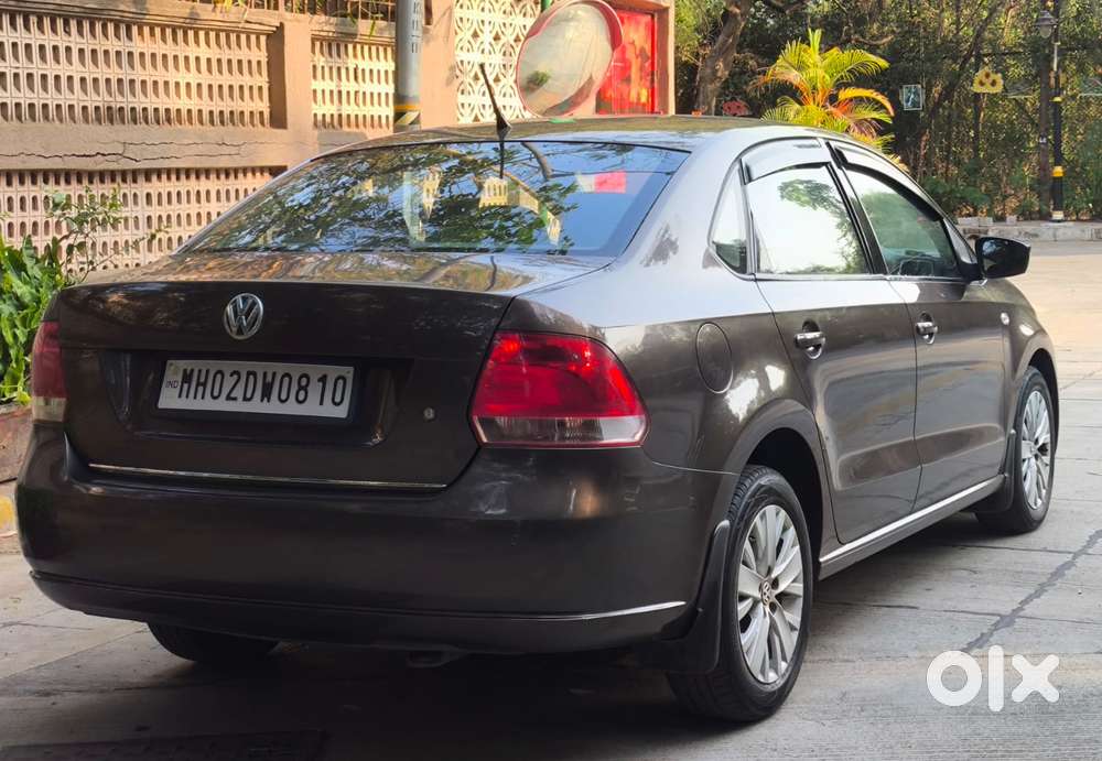 Volkswagen Vento 1.2 Tsi Highline At, 2015, Petrol