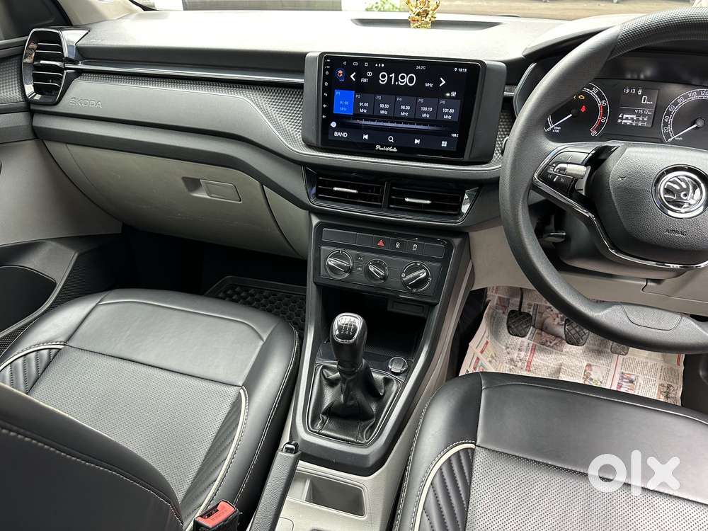 Skoda Kushaq 1.0 Tsi Active, 2022, Petrol