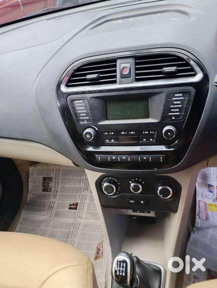 Tata Tiago 1.2 Revotron Xz, 2017, Petrol