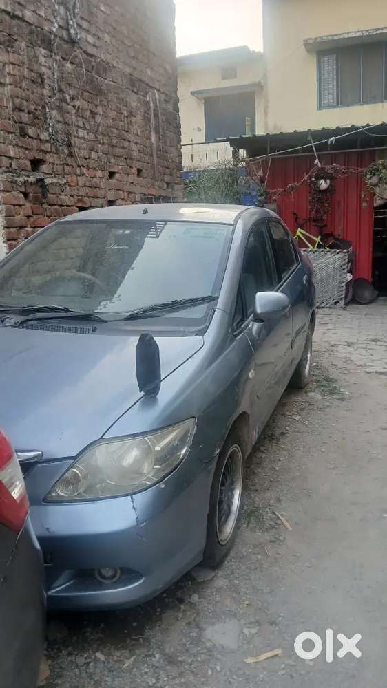 Condition 1no Alloy Wheel 100000 Km Driven