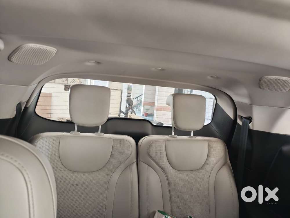 Xuv700ax7 Luxury Mt Diesel