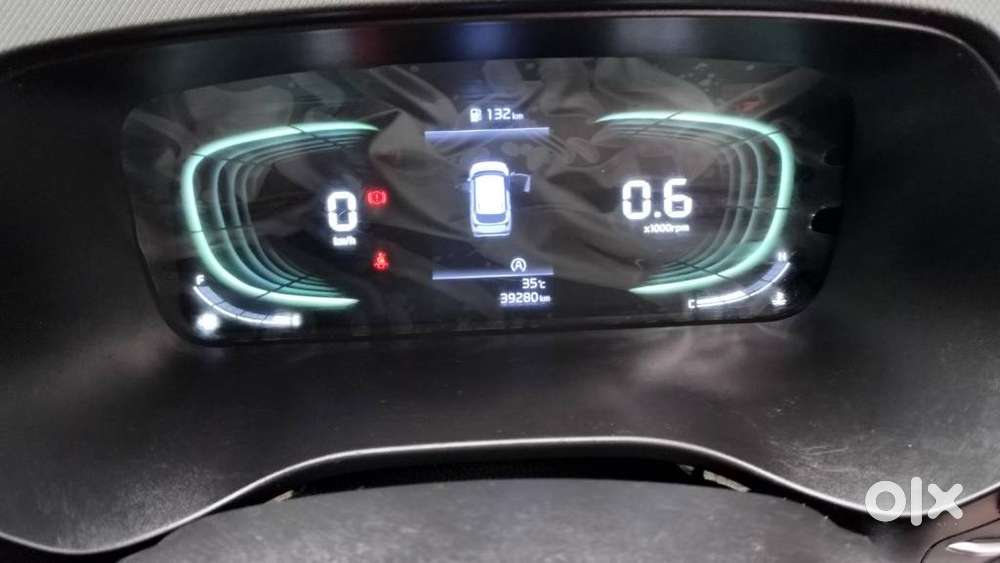 Kia Carens, 2024, Petrol
