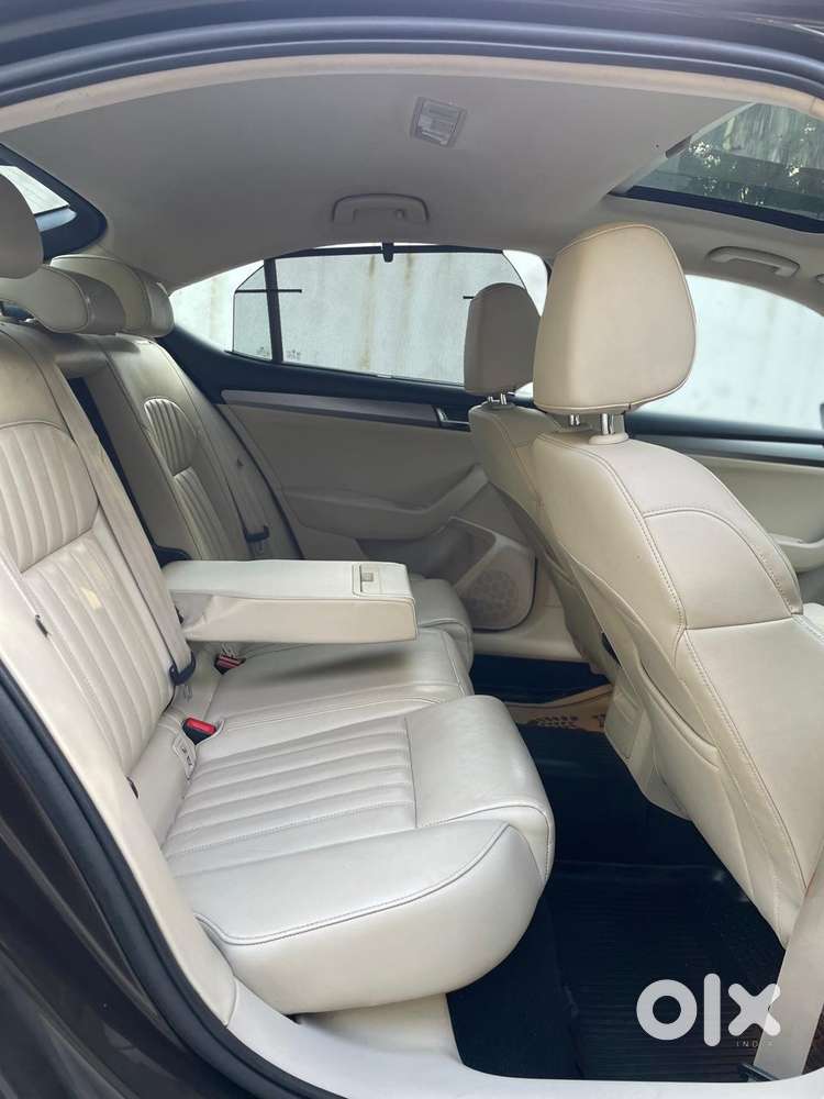 Skoda Superb Style 2.0 Tdi At, 2018, Petrol