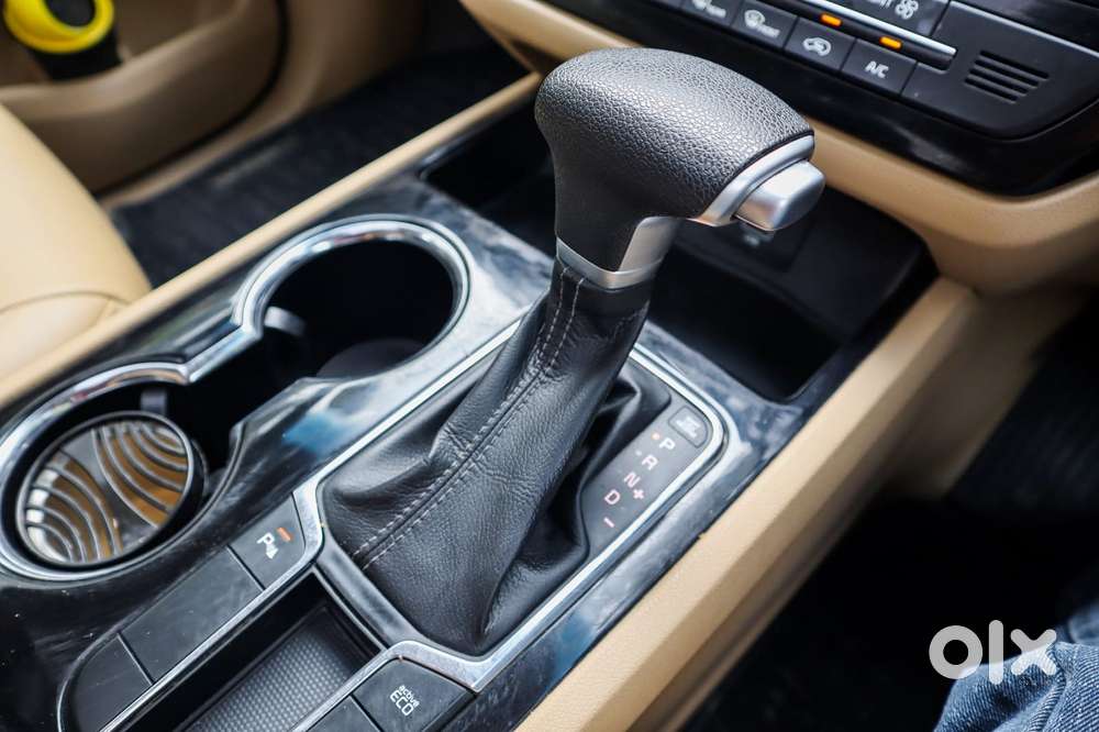 Kia Carnival Prestige, 2020, Diesel