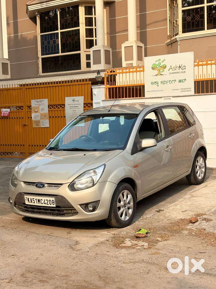Ford Figo 2010-2012 Petrol Titanium, 2012, Petrol