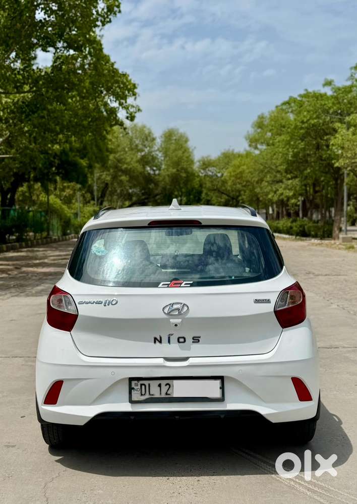 Hyundai Grand I10 Nios Sportz 1.2 At, 2020, Petrol