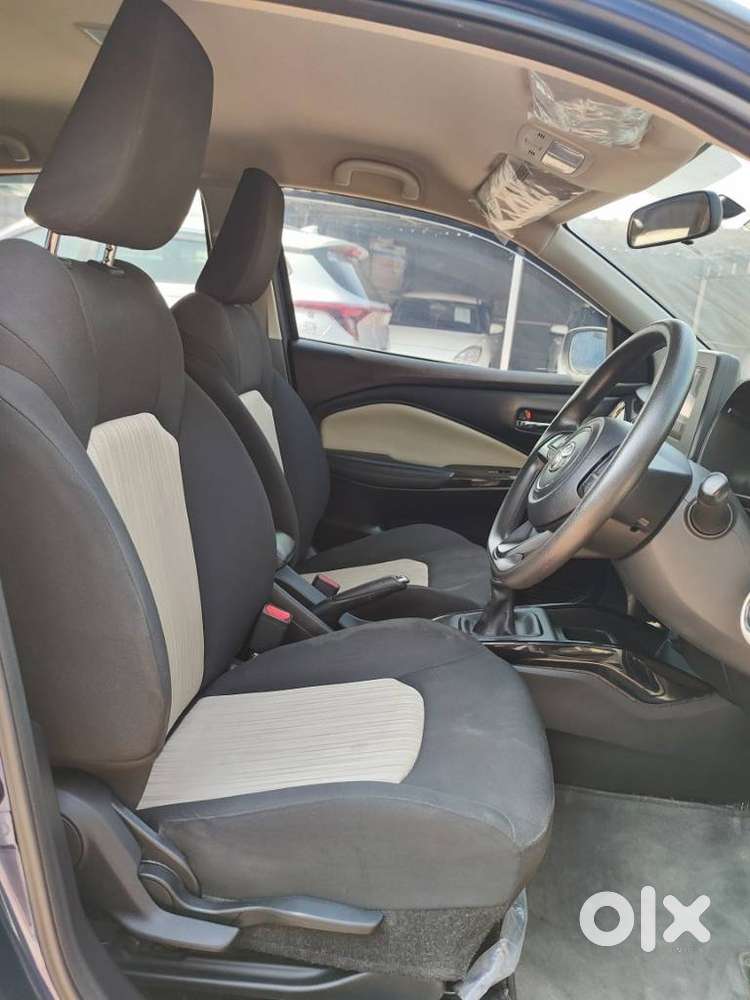 Toyota Glanza, 2023, Petrol