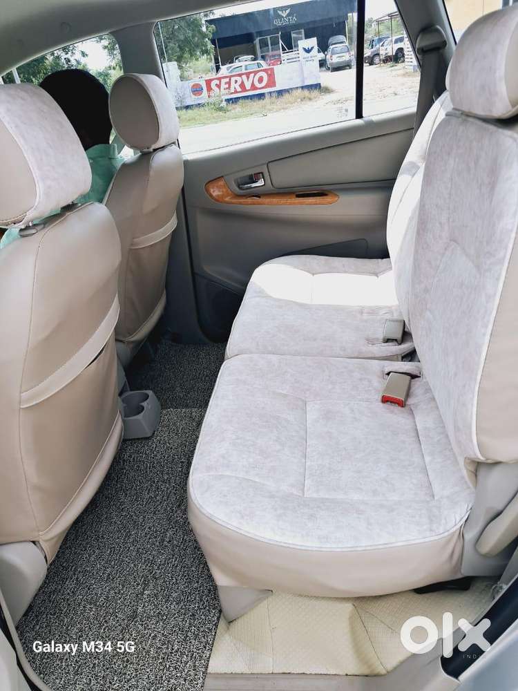 Toyota Innova 2.5 Vx 8 Str Bs-iii, 2010, Diesel