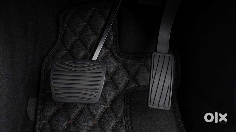 Mahindra Scorpio-n 2.0 Z4 Petrol At 7 Str, 2023, Petrol