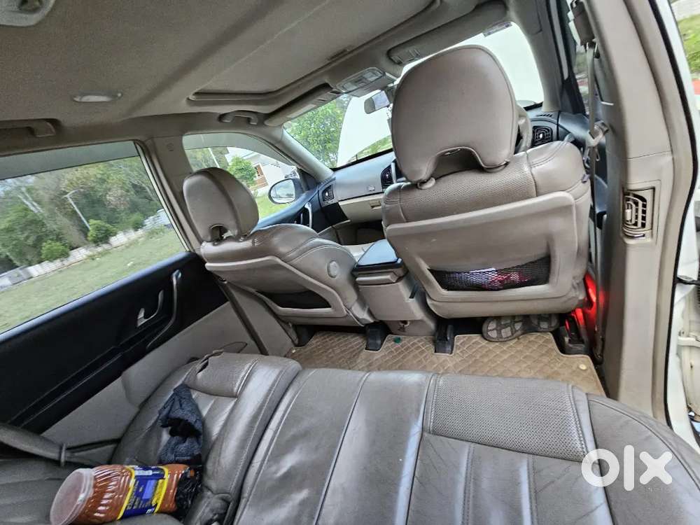 Xuv 500  W10 In Superb Condition  Well Maintained Vehicle