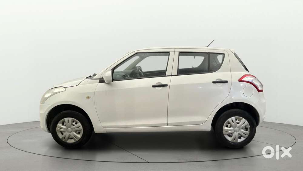 Maruti Suzuki Swift 1.2 Lxi (o), 2016, Petrol