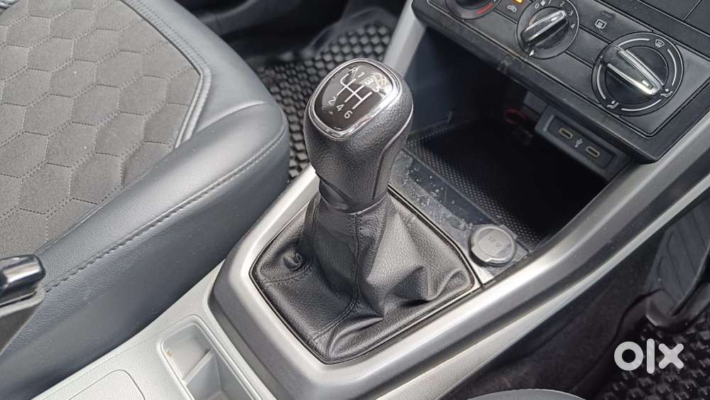Skoda Kushaq 1.0 Tsi Ambition, 2022, Petrol