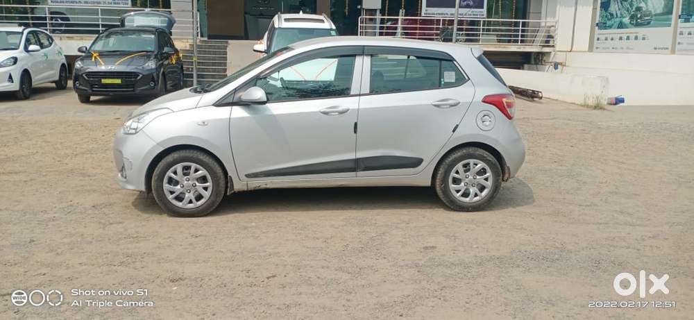 Hyundai Grand I10 2017 Year